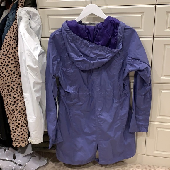 North face rain coat - Picture 3 of 5